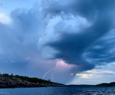 ФОТО ДНЯ: Гроза в Умбе
